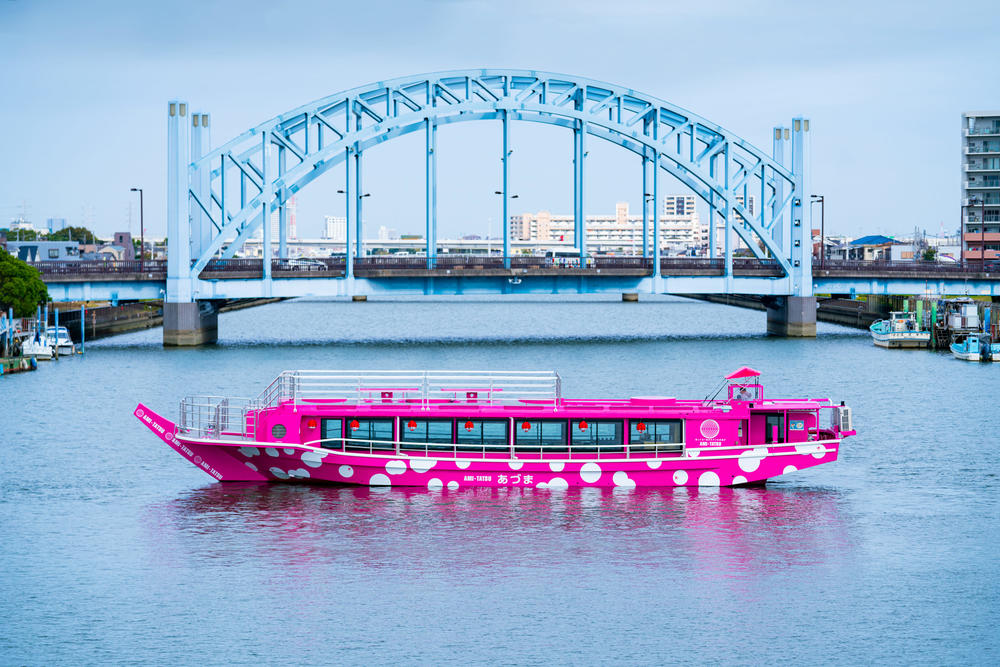 ピンクの屋形船 - 屋形船あみ達｜浅草発着の東京モダンな屋形船